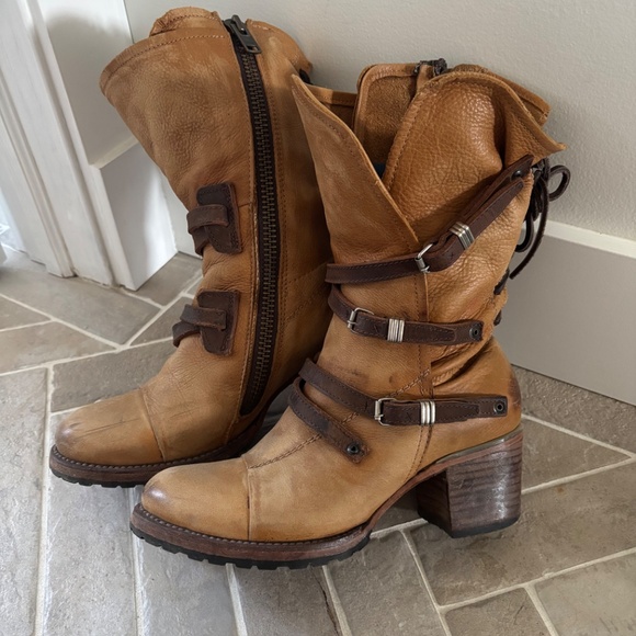 Freebird Cora Boots - Picture 2 of 4